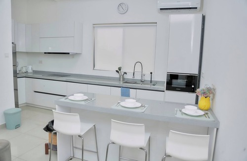 Ofin Apartment | Bluerock Residences