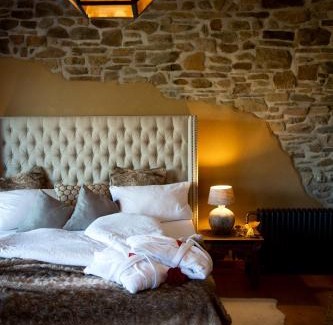 Sankt-Vith House | Bluestone Chalet