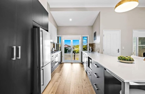 Toowoomba House | Bluestone Cottages "The Villa"