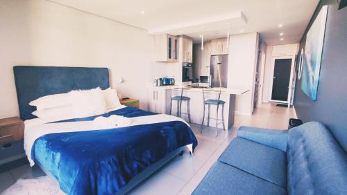 Summerstrand Apartment | Blueviews Deluxe at Brookes Hill Suites