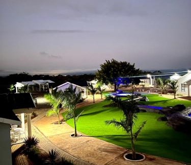 Louis Trichardt Cabin | Bluewave Farm Villa