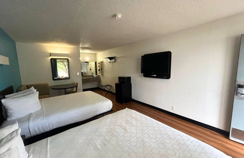 Beeville Hotel | Blueway Inn Beeville Extended Stay