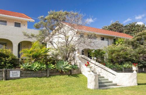 Blueys Beach House | Blueys Beach Villa Manyana 25