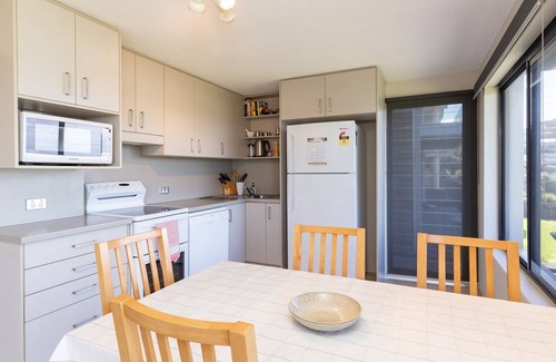 Blueys Beach Apartment | @ Blueys - great for couples!