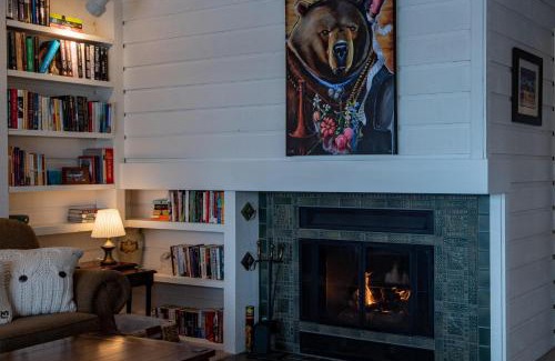 Elkhorn Village House | Bluff Condo 4014
