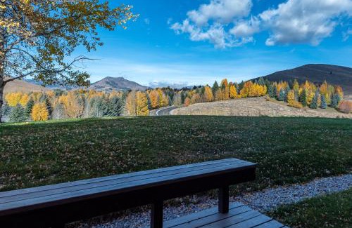 Elkhorn Village House | Bluff Condo 4014