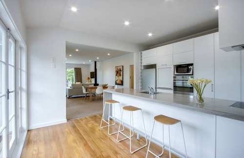 Napier House | Bluff Hill Beauty - Bluff Hill Holiday Home