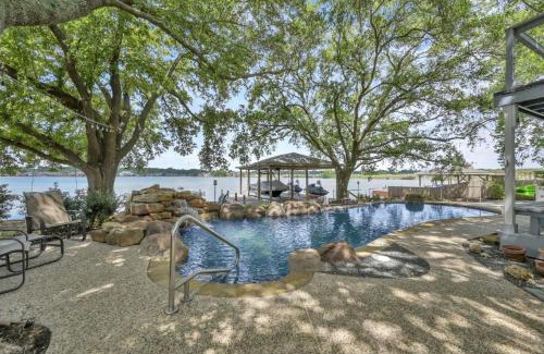 Willis House | Bluff View Drive