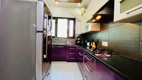Green Park Apartment | BluO 3BHK Green Park, Private Garden Lift - Balcony