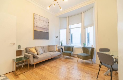 City Centre Glasgow Apartment | Blythswood Apartment 1