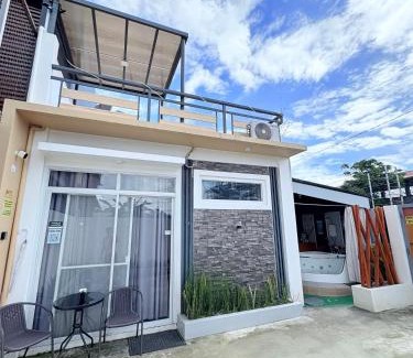 Tacloban House | BMF Homestay Jacuzzi
