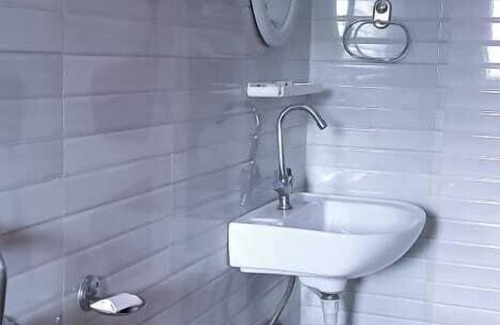 Sualkuchi House | BMG Urban Stay