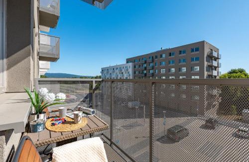 Ruzinov Apartment | BNB Apartment near BTS Airport