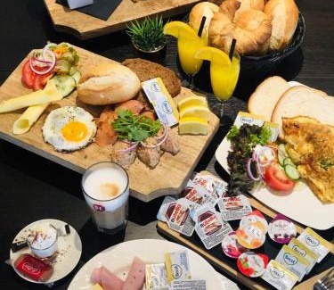 Venlo Bed & Breakfast | BnB Grand Café Prins Bernhard