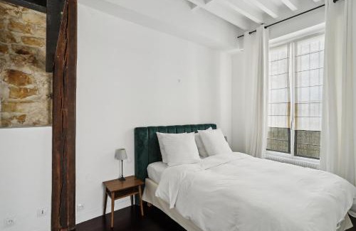 Saint-Germain-des-Pres Apartment | BnBNova - 2BR - Saint Germain & Buci