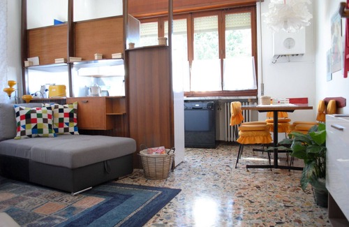 Sesto Calende Apartment | BNBOOK-GARDEN VIEW VILLA