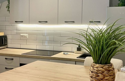 Sesto Calende Apartment | Bnbook Suite Leonardo