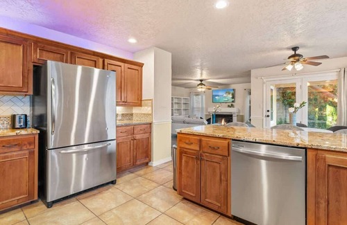 Northeast Heights House | BNEW 6BR Postmodern 3k+sqft. Home in ABQ w/Pool!