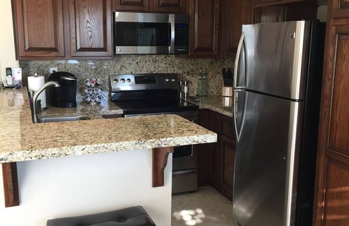 Palm Desert Condo | BNP PARIBAS TENNIS! Absolutely Pristine 2-2 Lower Unit with Stunning Views!