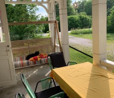 Havdhem Bed & Breakfast | Bo på Bigård Eke Gamla Skola