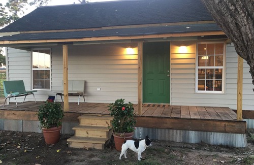 Marion House | “Bo” renovated farmhouse, 7 min to Mem. ❤️1 pet free 2nd pet considered for fee