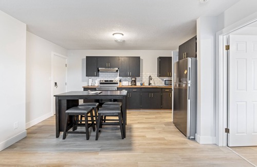 Exeter Apartment | Bo's Bnbs Unit 4 Downtown Exeter