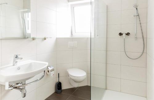 Rottenbach Apartment | Boardinghaus Modern Living