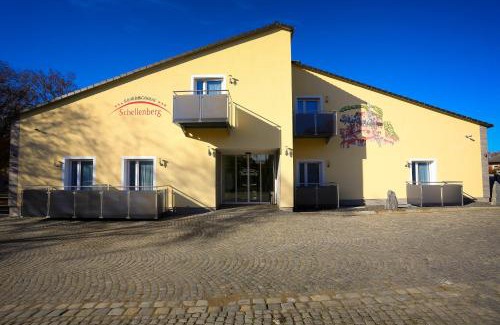 Donauwoerth House | Boardinghouse Schellenberg