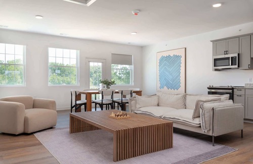 Livingston Apartment | Boardwalk Hotel by Kasa | 2 Bedroom Suite