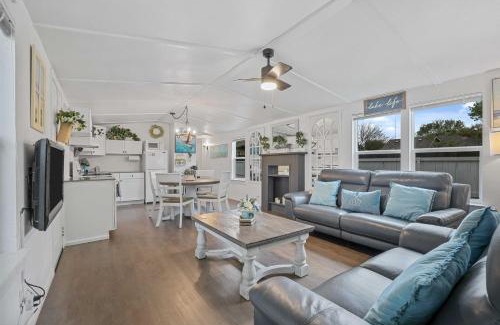 Lake Dallas House | Boat and Fish on Lewisville Lake Pet-Friendly Haven