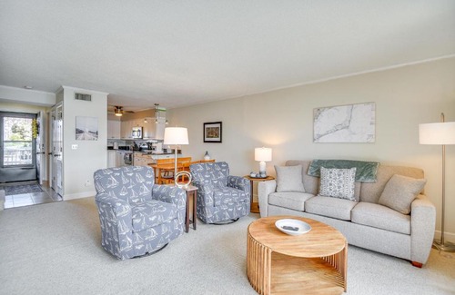 Elizabeth City Apartment | Boat and Fish Waterfront Gem on Pasquotank River!