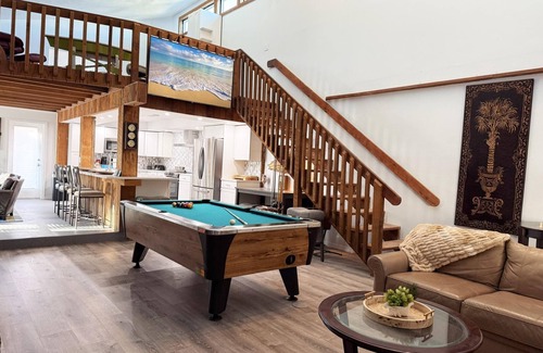Grove City Apartment | Boat & Billiards – 2BR by Stump Pass Marina