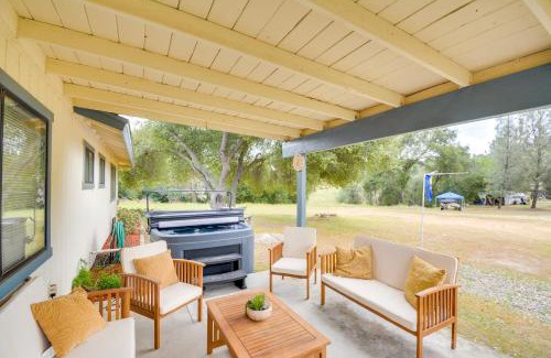 Yosemite Lakes House | Boat, Fish and Golf Coarsegold Retreat with Hot Tub