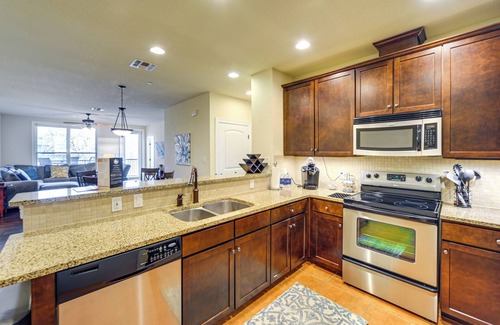 Horseshoe Bay Condo | Boat, Fish & Enjoy Water Views: Lake LBJ Retreat!
