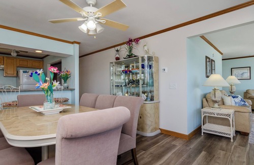 South End House | Boat Friendly Townhouse on Sound with Dock