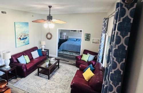 Cedar Point House | Boat & pet friendly