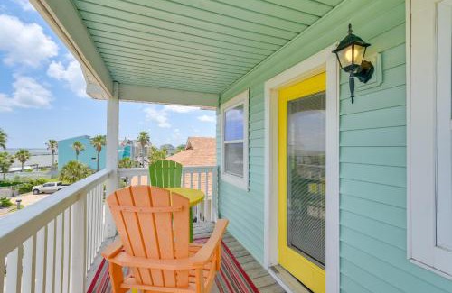Galveston House | Boat Slip and Decks Waterfront Gem Near Galveston!