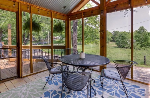 Warsaw House | Boat Slip and Screened Porch Warsaw Cabin Retreat