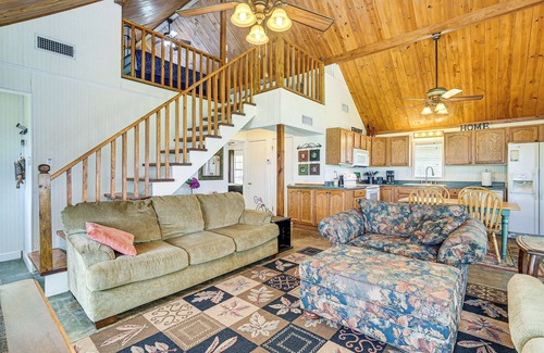 Negreet Cabin | Boat & Swim: Lakefront Toledo Bend Retreat!