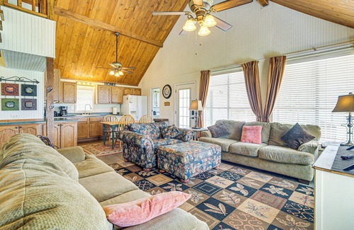 Negreet Cabin | Boat & Swim: Lakefront Toledo Bend Retreat!