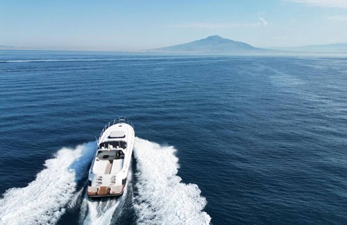 Mount Vesuvius - Pompei Boat Rental | Boat 'Vagabond Sarnico 58' with Sea View and Air Conditioning