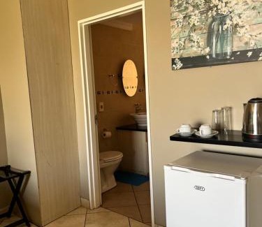 Schoemansville House | Boat Yard Guest House