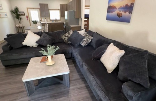 Mountain Home Cabin | Boater's Bliss at Fish & Fiddle Family Resort & Extended Stay