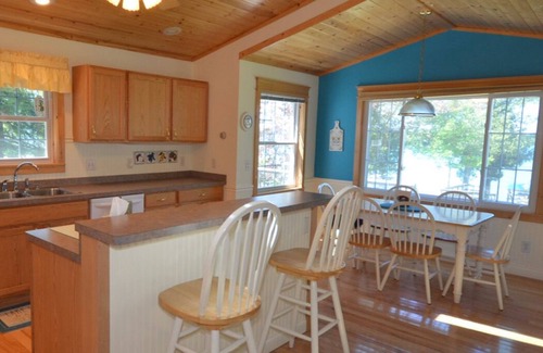 Central Lake House | Boater's Paradise at Tanglewood Cottage on Torch Lake