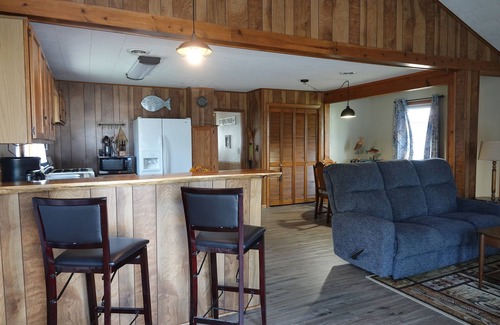 Houghton Lake Cottage | Boaters paradise, beautiful cottage on canal 100 feet from lake.