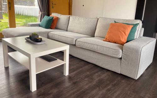 Slotervaart Bed & Breakfast | Boathouse Amsterdam with bikes