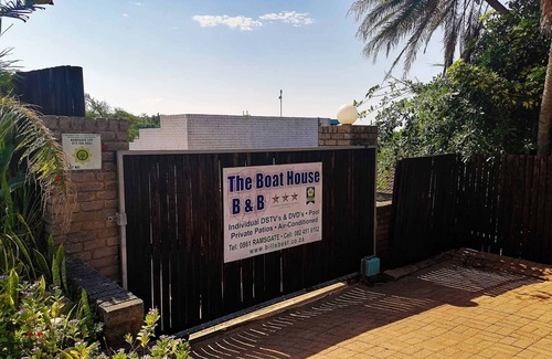 Ramsgate South Apartment | Boathouse Bed and Biscuit - Upper Deck