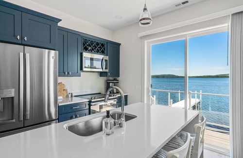 Oden Condo | Boathouse Bliss Condo on Crooked Lake