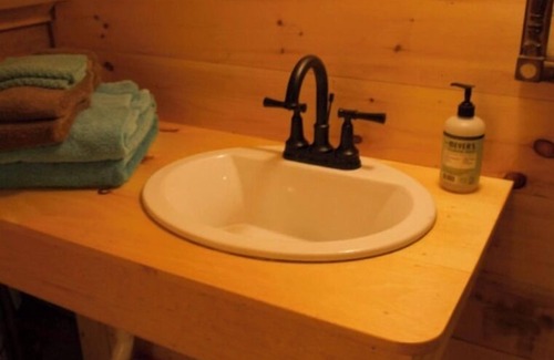 Brooksville Cabin | Boathouse Cabin on Horseshoe Cove, Cape Rosier, Brooksville, Maine