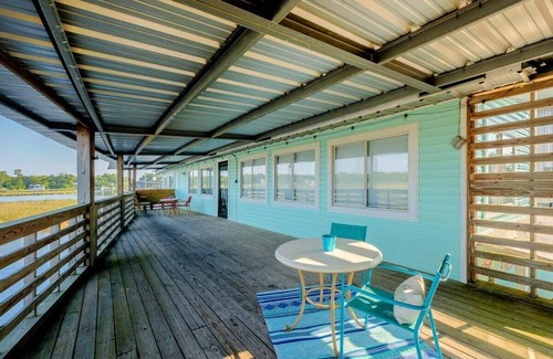 Gulf Hills Apartment | Boathouse